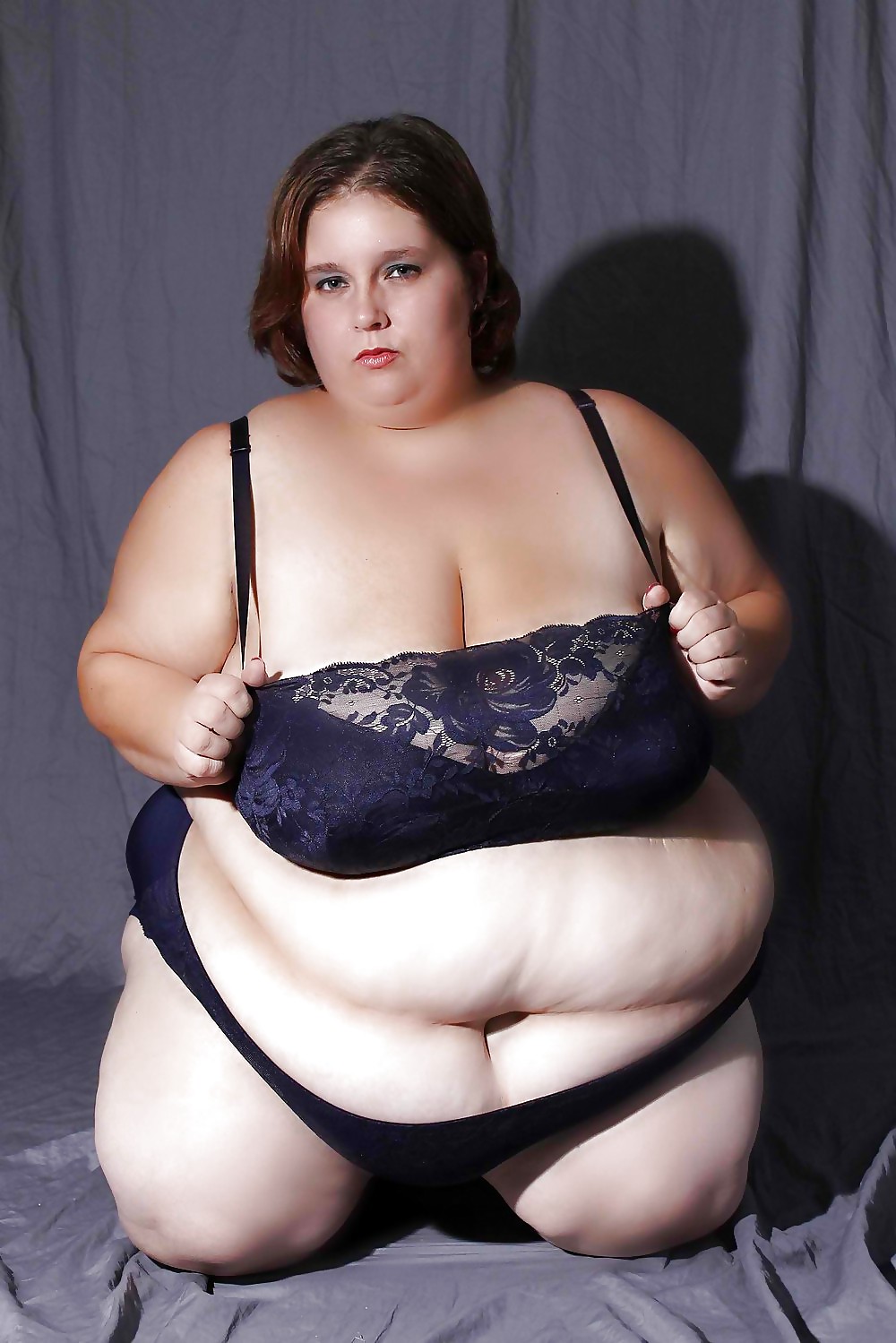 AWESOME FAT GIRLS #20932270