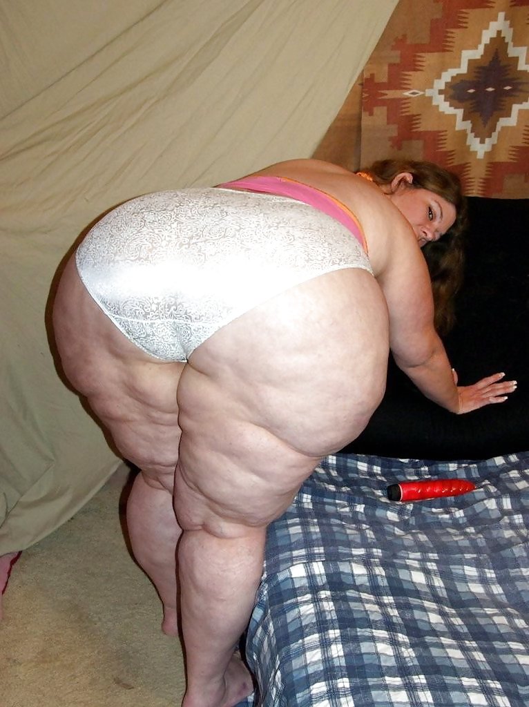 Chicas grandes divirtiéndose
 #4978881