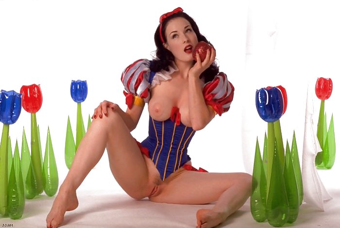 Snow White  #9812715