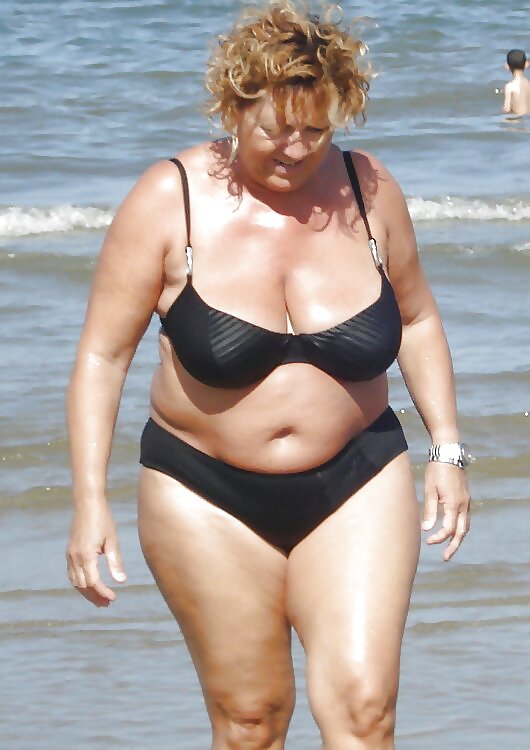 Swimsuits bikinis bras bbw mature dressed teen big huge - 43 #10488709