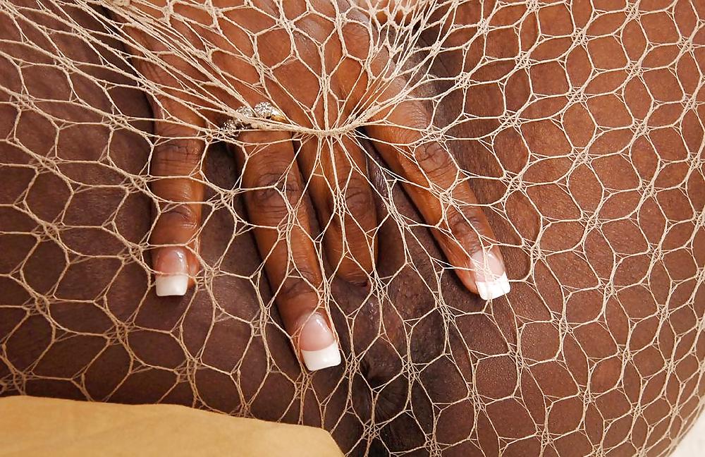 EBONY BEAUTY - CHRISTIAN #9952193