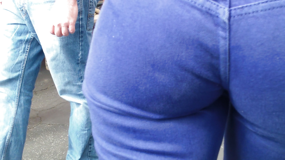 Beautiful teen butt & ass in jeans up close  #7339278