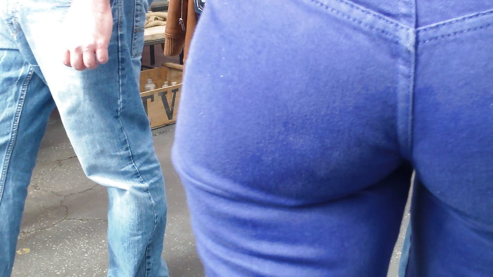 Beautiful teen butt & ass in jeans up close  #7339334
