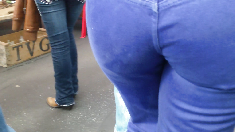 Beautiful teen butt & ass in jeans up close  #7339379