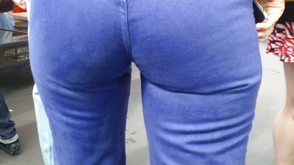 Beautiful teen butt & ass in jeans up close  #7339389