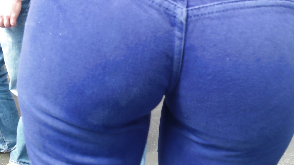 Beautiful teen butt & ass in jeans up close  #7339420