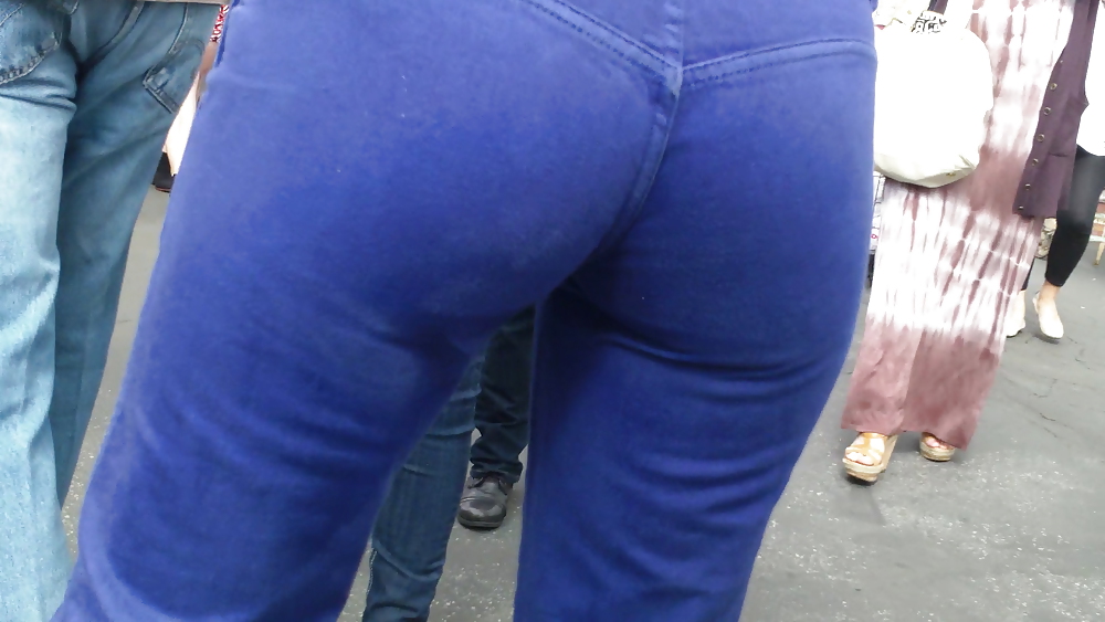 Beautiful teen butt & ass in jeans up close  #7339516