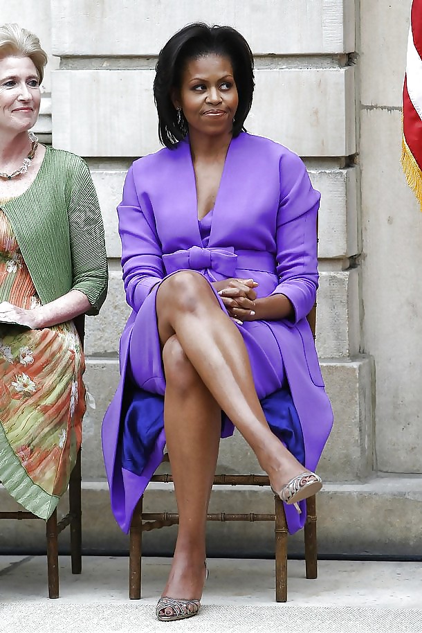 Michelle Obama - Je Veux Jouir De Tous Ses Longues Jambes Et Fesses #17992206
