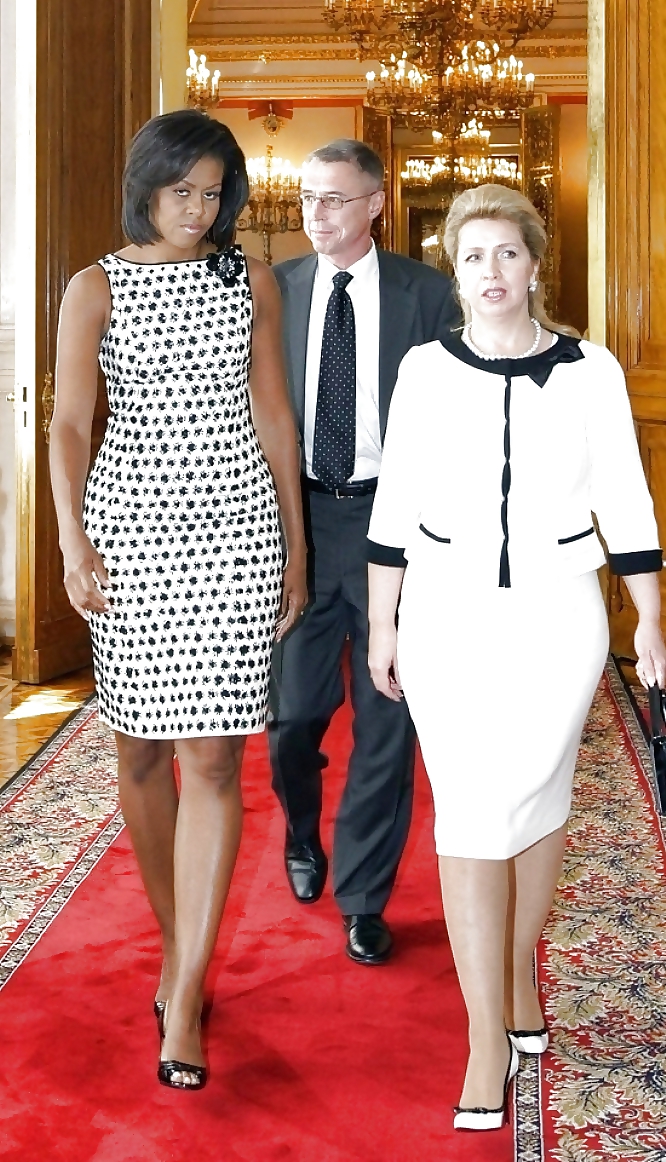 Michelle Obama - Je Veux Jouir De Tous Ses Longues Jambes Et Fesses #17992223