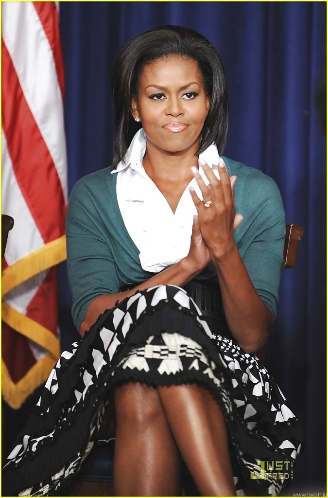 Michelle Obama - Je Veux Jouir De Tous Ses Longues Jambes Et Fesses #17992386