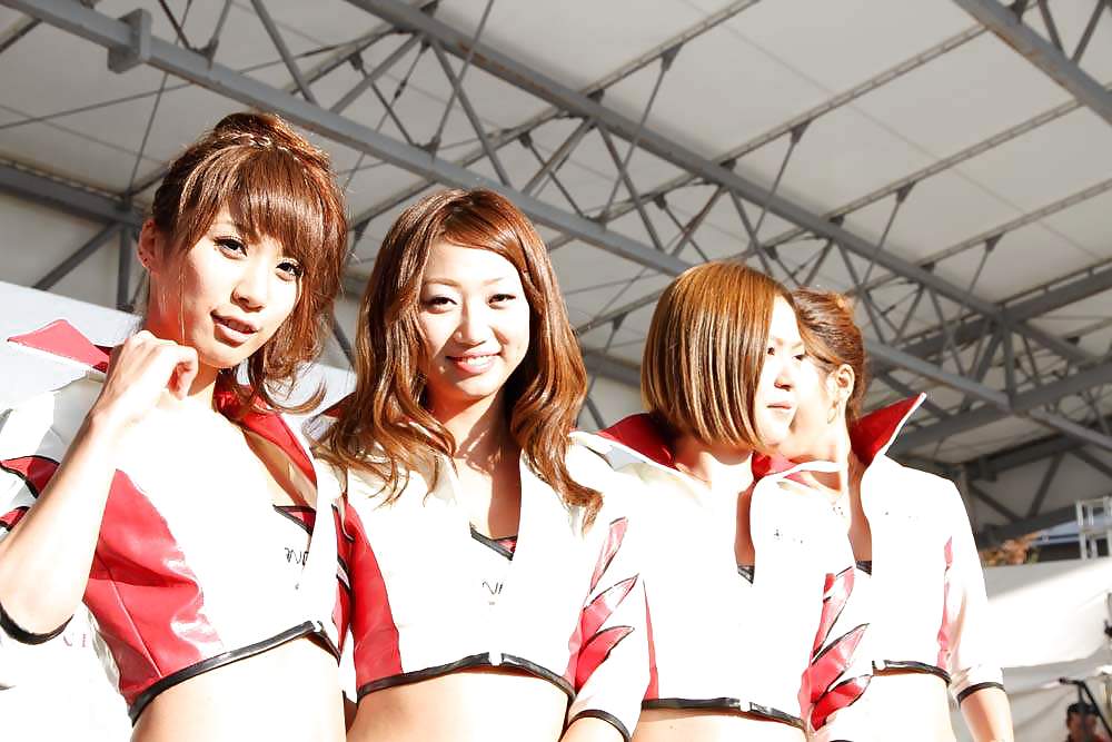 Reinas de la raza japonesa #3 (milimani)
 #9479004