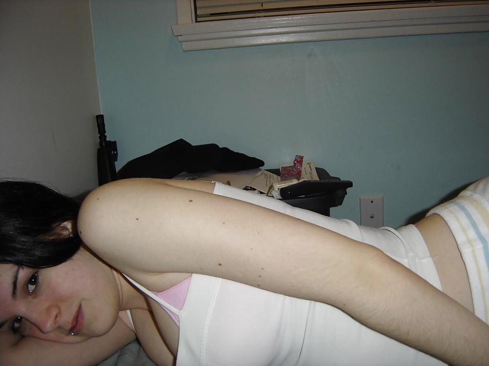 GEILE UND SEXY BRUNETTE #9988349