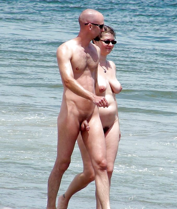 妻とビーチで楽しむ - 4
 #12386936