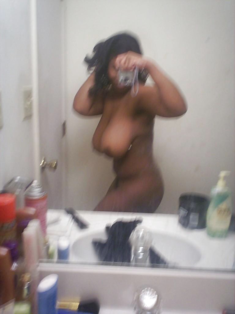 BLACK AMATEUR GIRLS - SELF PICS X #6810539