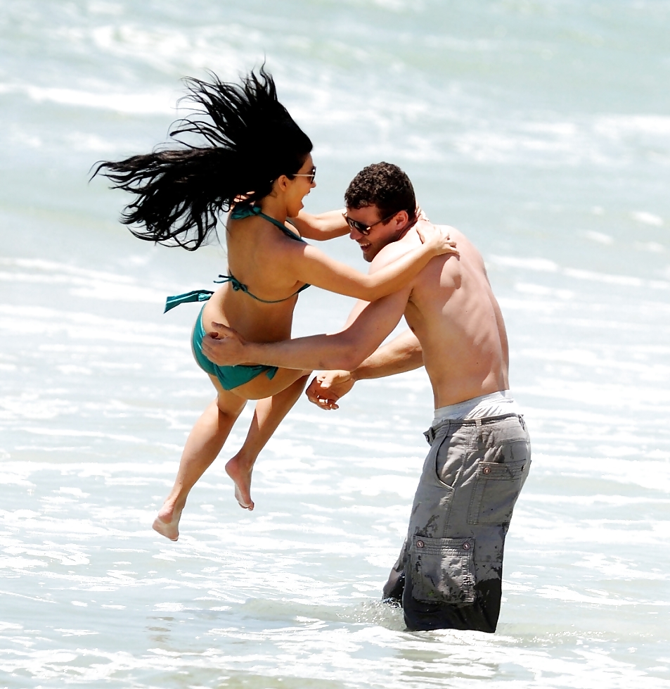 Kim Kardashian Bikini Candids In Mexiko #3729555