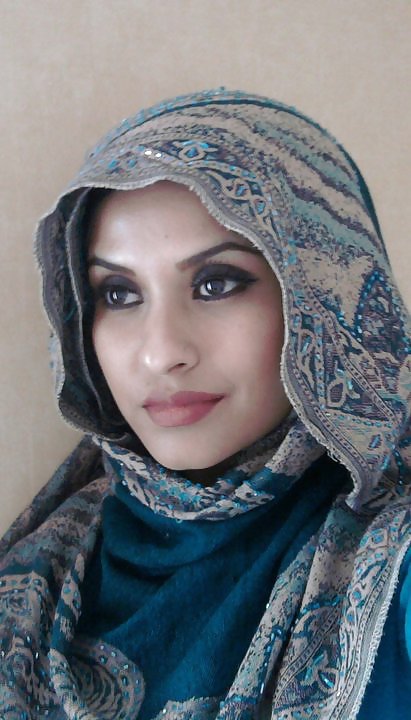 Firdousa milf in hijab #4226261