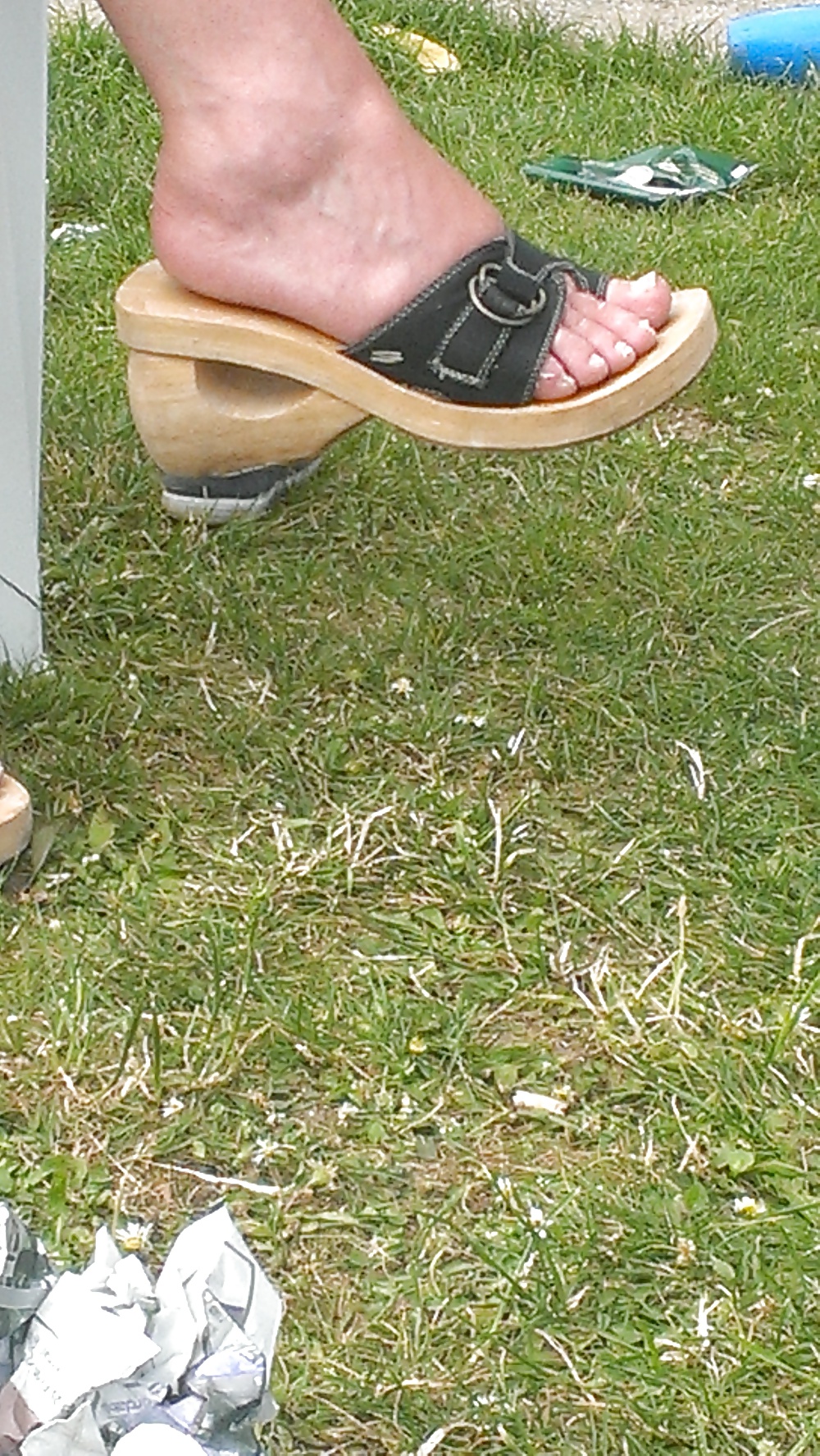 Zapatos cándidos 
 #22499767