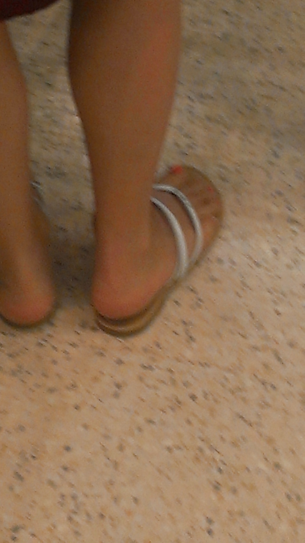 Zapatos cándidos 
 #22499778