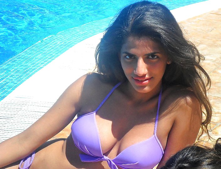 Israeli bikini babes #20738566