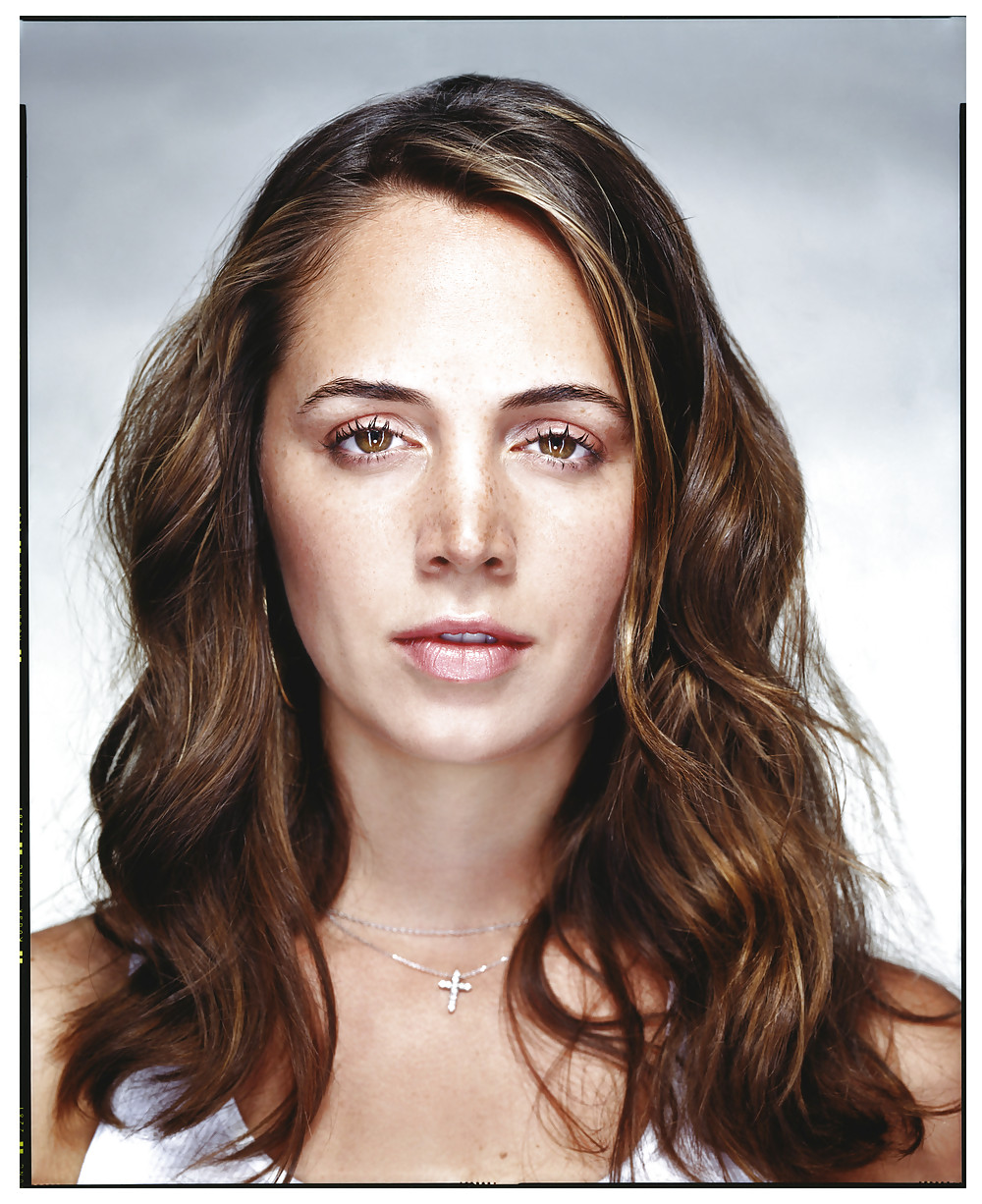 Eliza dushku by twistedworlds
 #15911964