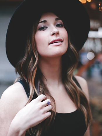 Kacey musgraves
 #15605495