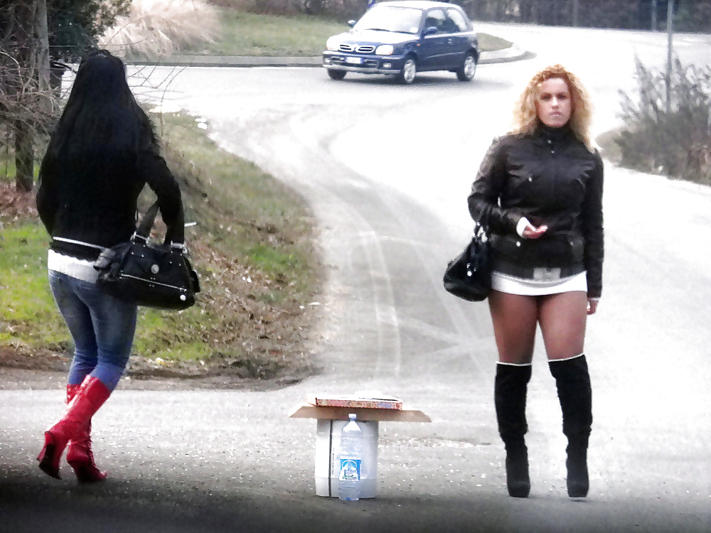 Putas con botas 2
 #15106980