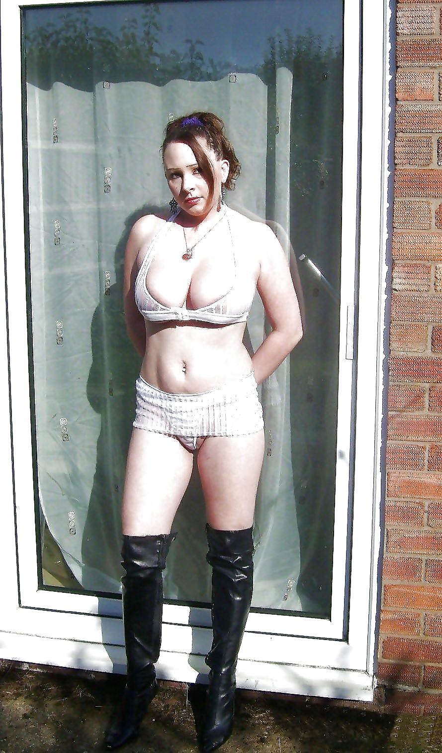 Putas con botas 2
 #15107319