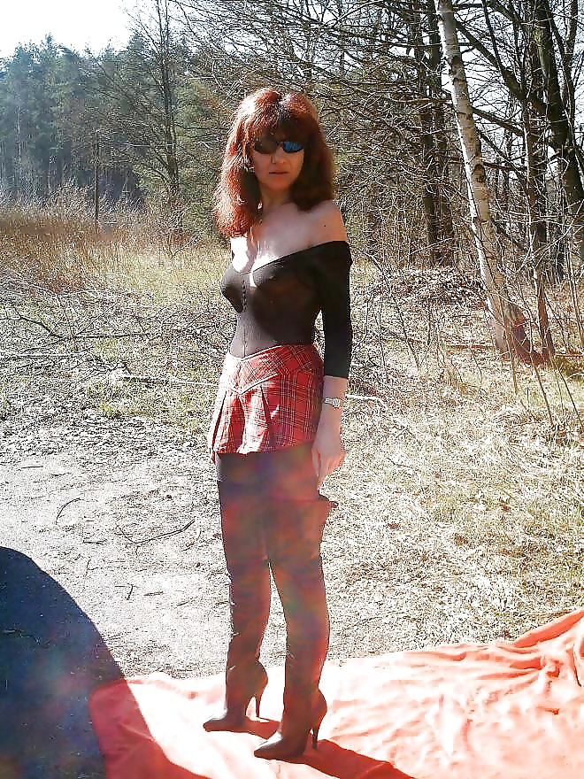 Putas con botas 2
 #15107462