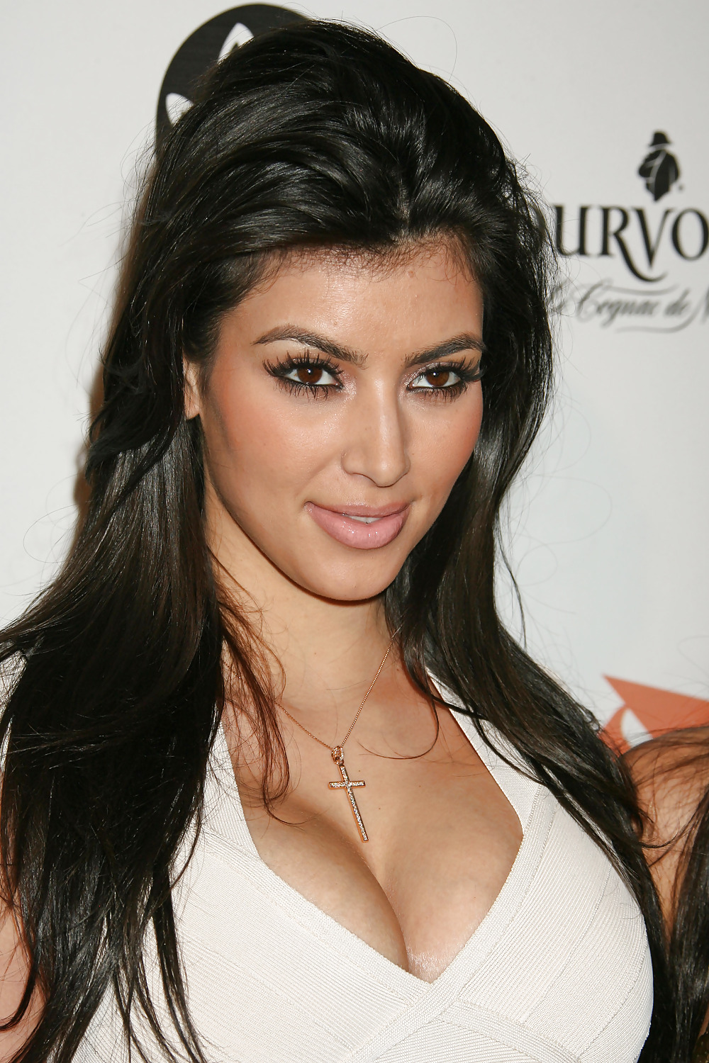 Kim kardashian vestido blanco
 #2387634
