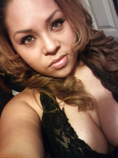 Milf latina with cleavage #17504092
