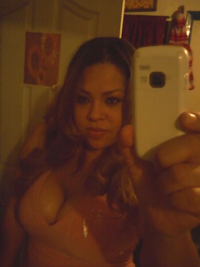 Milf latina with cleavage #17504145