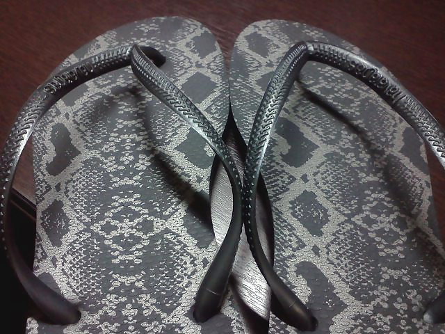 Minhas novas havaianas.
 #21557717