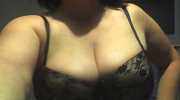 A sexy friends big boobs & new bra! #3788056
