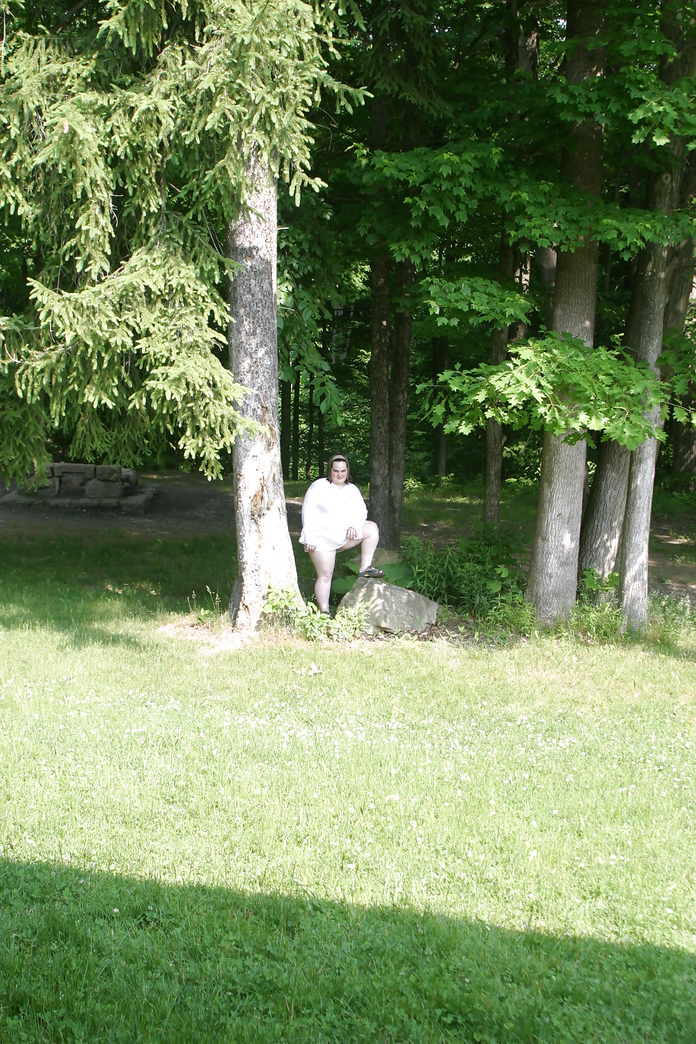 Kaylee mostrando tanga en el parque
 #10879001