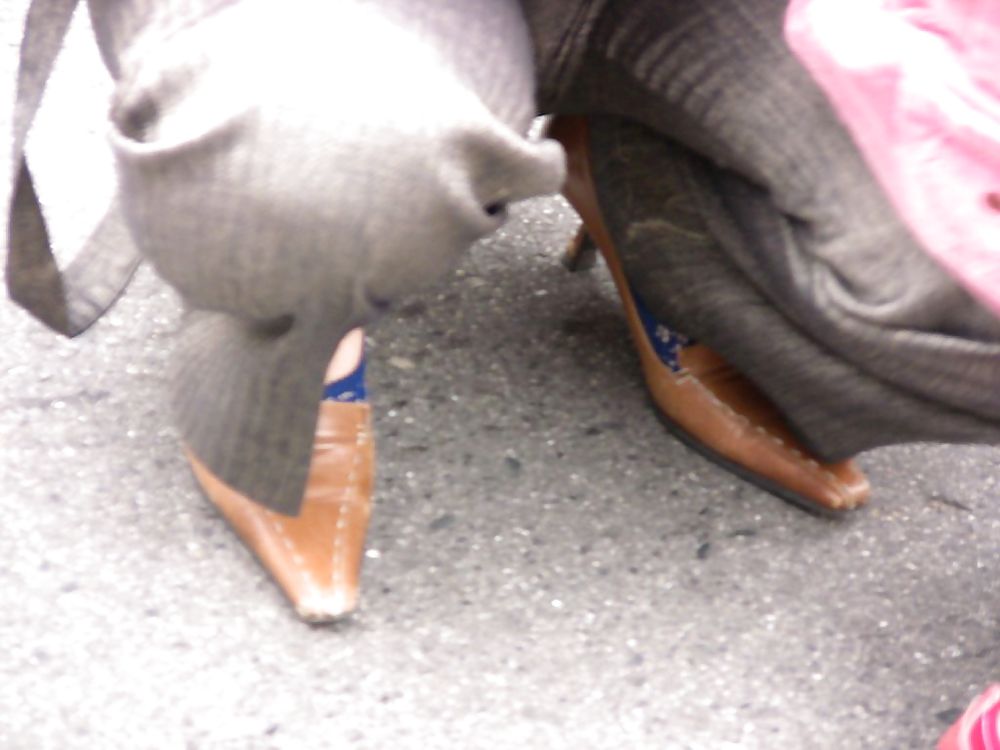 Japanese Candids - Feet on the Street 04 #3528975