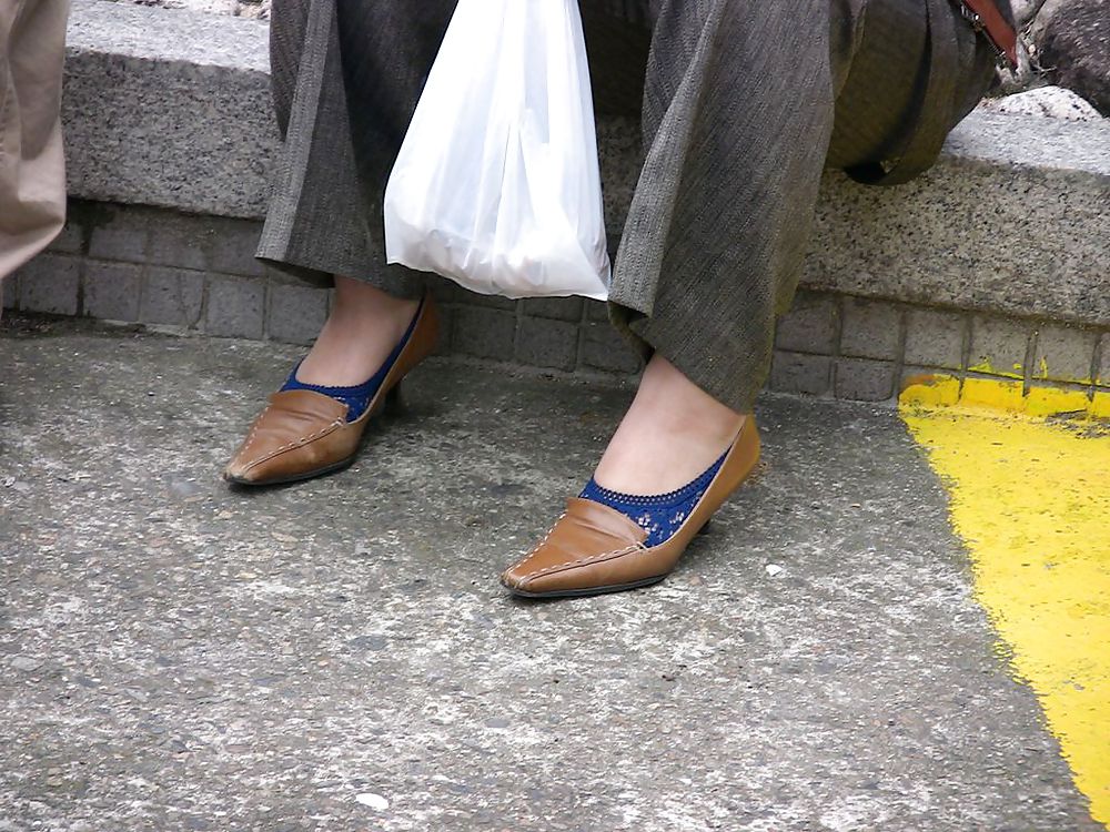 Japanese Candids - Feet on the Street 04 #3529014