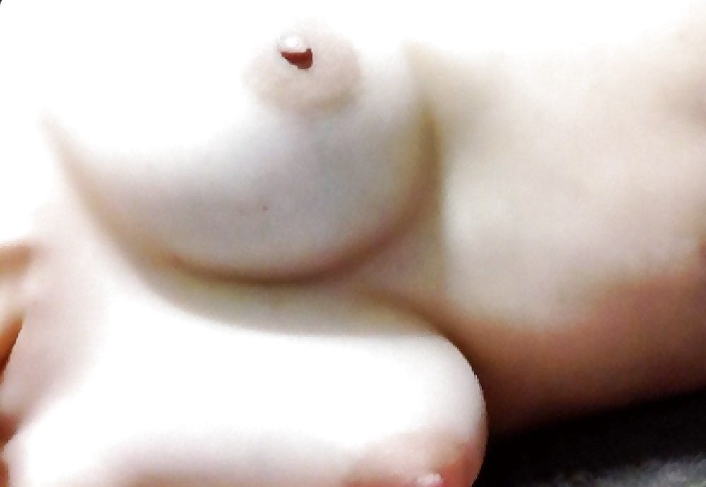 Exposed annie  #8897511