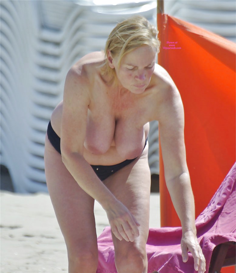 熟女ハンガー
 #21561315