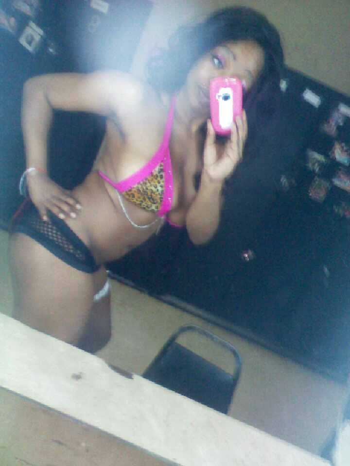 Blk chicks off line #12149025