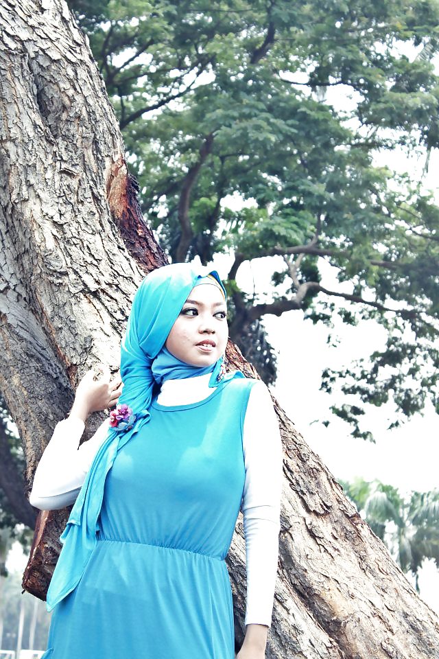 Beauté Et Foulard Hijab Indonésienne Chaude Hijab 2 #15345397