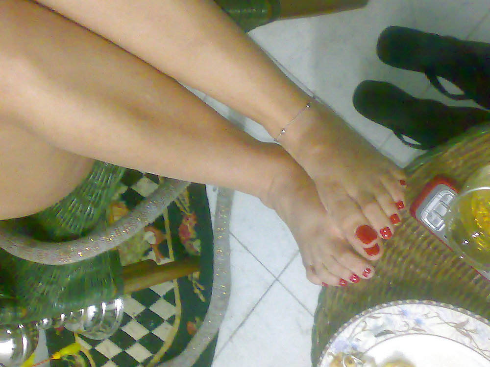 Another egyptian foot ...she allowed me one pic. only #14482981