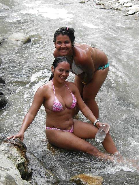 Mujer (amiguitas 17)
 #11206936