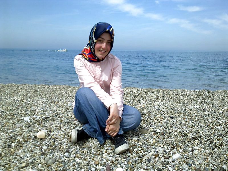 Turc Hijab Rafraîchit L'interface Turban-porter #13943499
