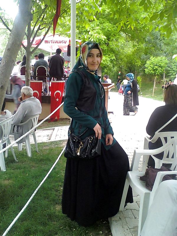 Turista árabe turbanli hijab yeniler 
 #13943540