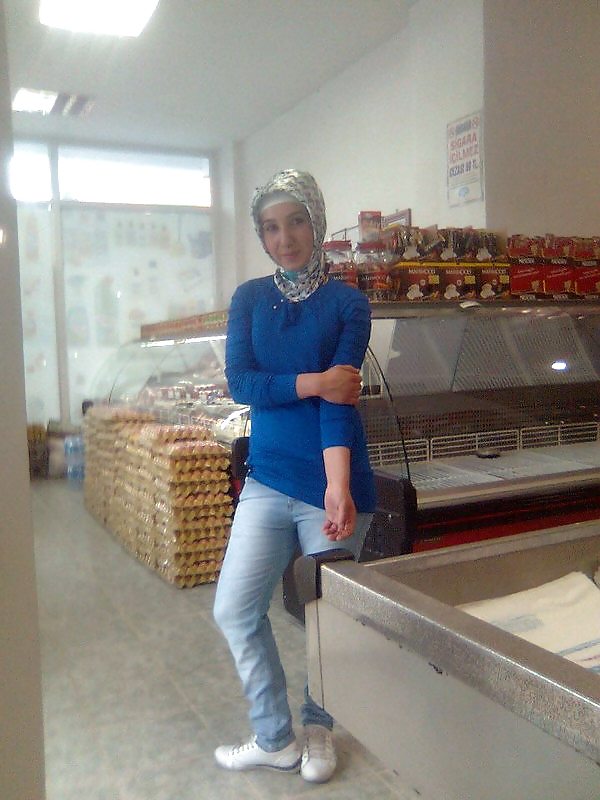 Turc Hijab Rafraîchit L'interface Turban-porter #13943668