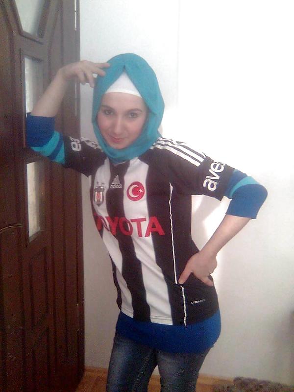 Turc Hijab Rafraîchit L'interface Turban-porter #13943733