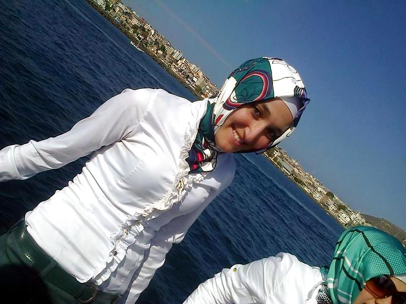 Turc Hijab Rafraîchit L'interface Turban-porter #13943771
