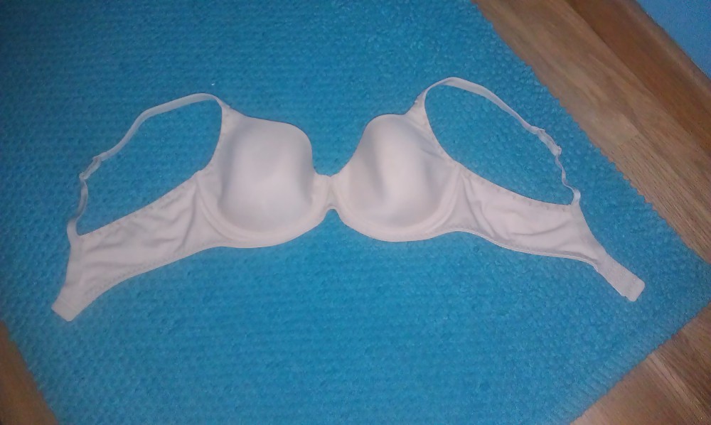 Sborra nei reggiseni 
 #16525296