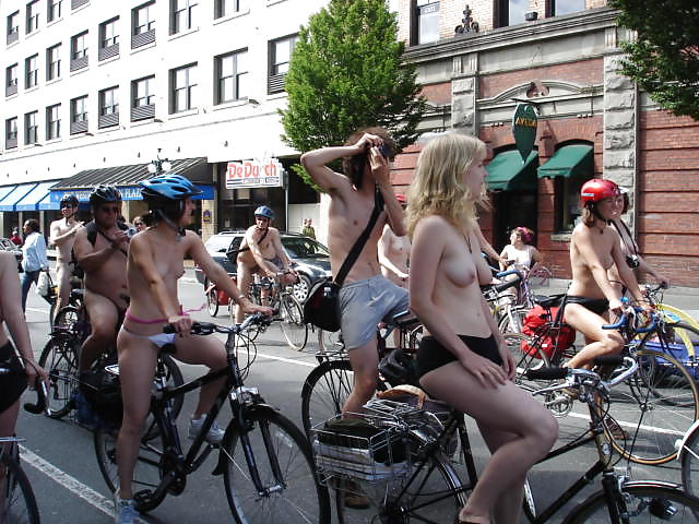 Naked bike girls. #4634208