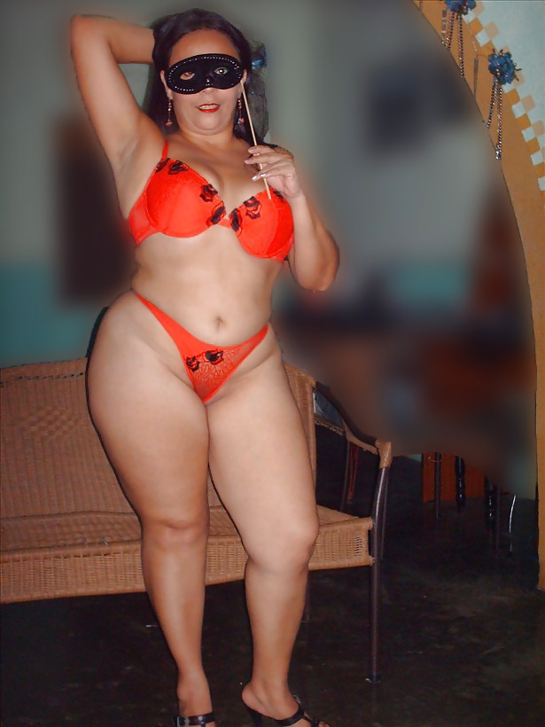 Profesora madura latina
 #4342979